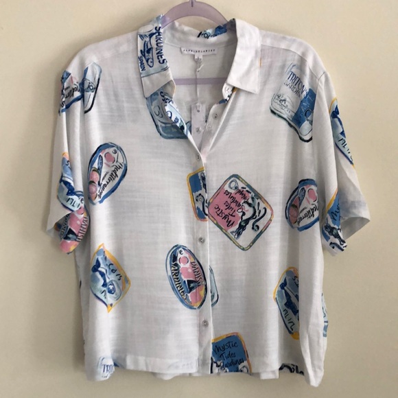 Jane and Delancey Tops - Jane & Delancey Women’s Button- Down Shirt Blouse in a SARDINE print